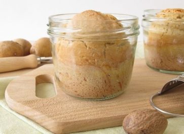 bread in glass jars