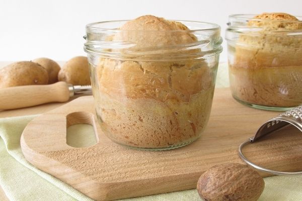 bread in glass jars